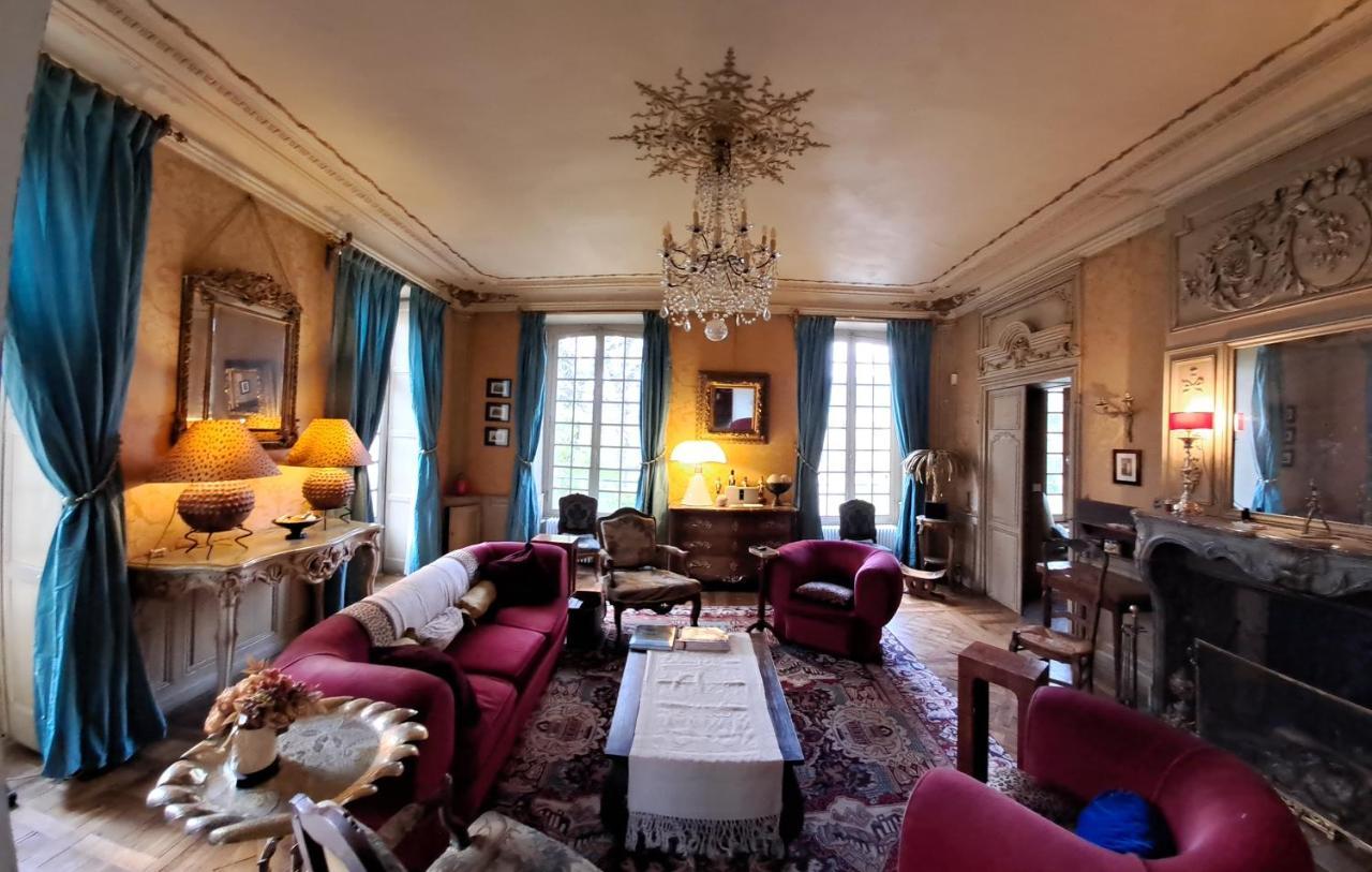 Chateau De Mauvilly 외부 사진